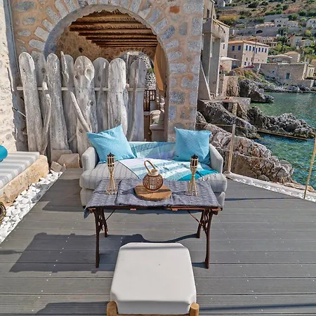 Takis House Holiday home Limeni