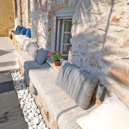 Takis House Tatil Evi Liménion