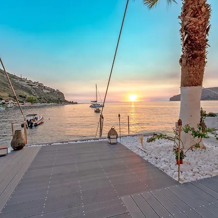 Takis House Tatil Evi *